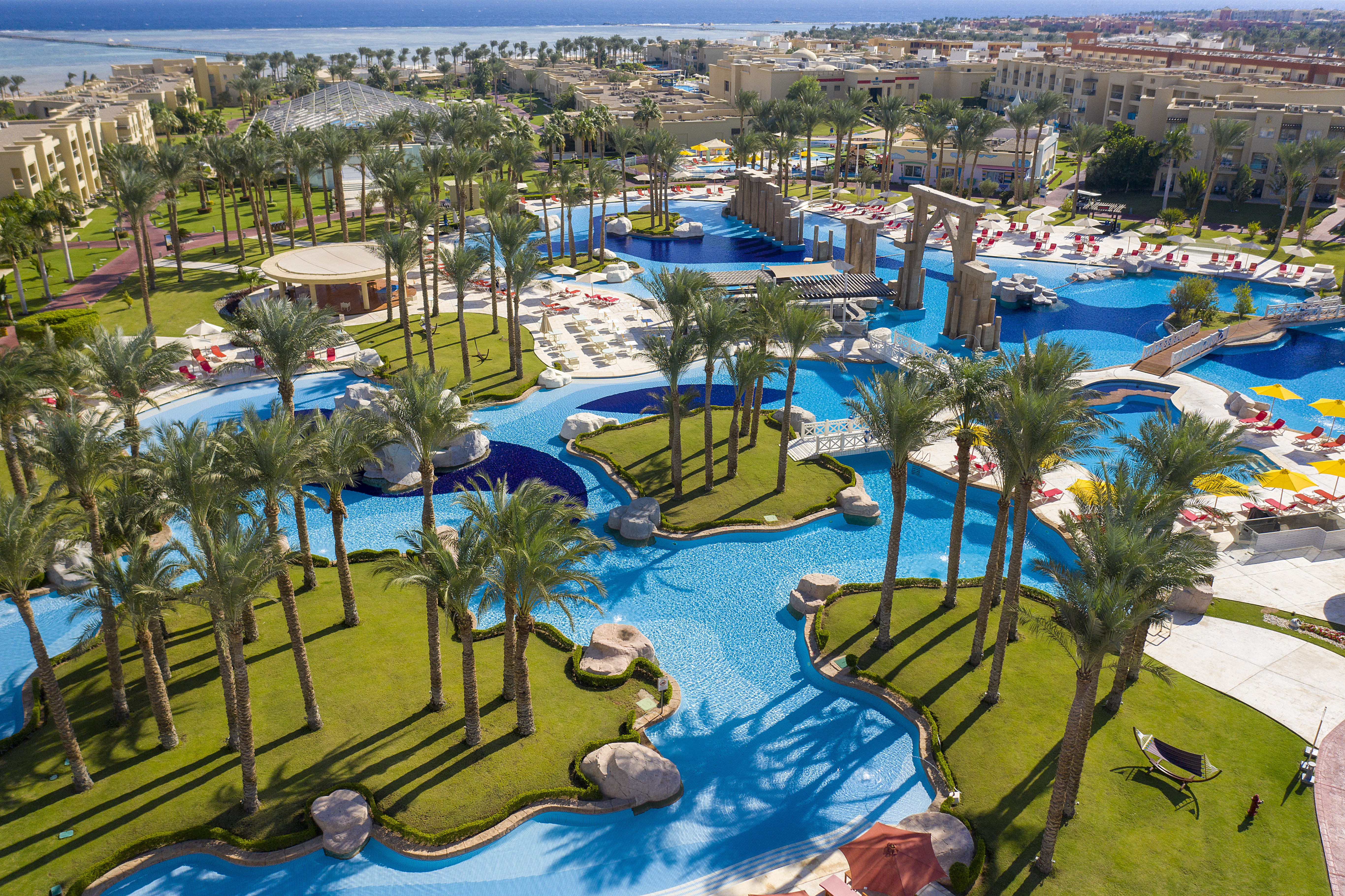 Stort poolområde på resort i Sharm el Sheikh